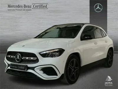 Usado Mercedes GLA200 AMG line 150 CV (110 kW) 2025 Blanco SUV