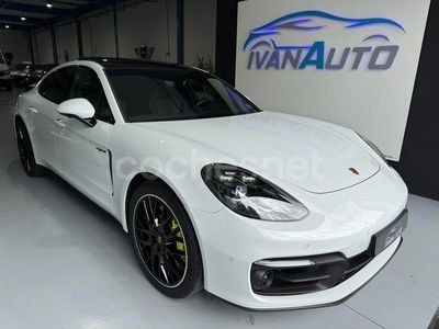 Porsche Panamera 4S