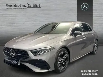 Usado Mercedes A200 Advanced 150 CV (110 kW) 2025 Gris / plata Berlina