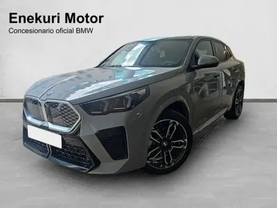 Usado BMW iX2 Luxury Line 150 kW (204 CV) 2026 Gris SUV