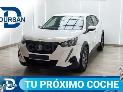 Usado Peugeot 2008 Active 100 CV (73 kW) 2023 Blanco SUV