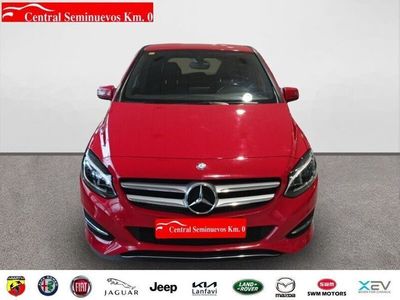 Usado Mercedes B180 122 CV (89 kW) 2015 Rojo Monovolumen
