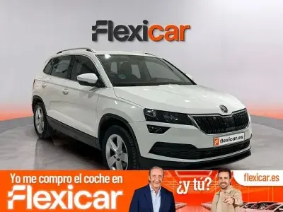 Usado Skoda Karoq Ambition 150 CV (110 kW) 2021 Blanco SUV