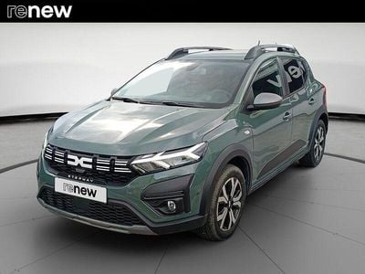 Usado Dacia Sandero Expression 90 CV (66 kW) 2023 Verde Berlina