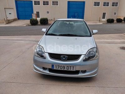 Gris / plata Usado 2005 Honda Civic Sport Berlina | 2950 € (Precio justo)