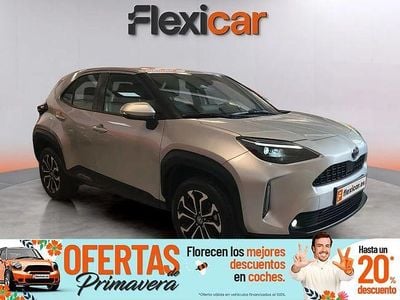 Usado Toyota Yaris Hybrid Active 116 CV (85 kW) 2024 Gris