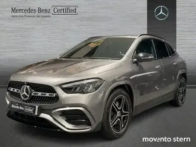 Käytetty Mercedes GLA200 AMG line 150 HP (110 kW) 2025 Harmaa Katumaasturi