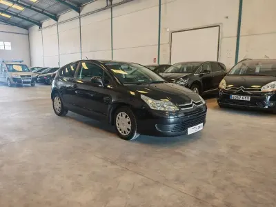 Usado Citroën C4 90 CV (66 kW) 2006 Negro Coupe