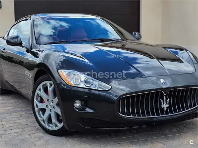 Usado Maserati Granturismo 405 CV (297 kW) 2010 Gris / plata Coupe