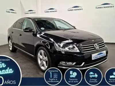 Usado VW Passat Exclusive 140 CV (102 kW) 2013 Negro Familiar