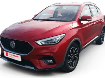 Usado MG ZS Luxury 106 CV (77 kW) 2022 Rojo SUV