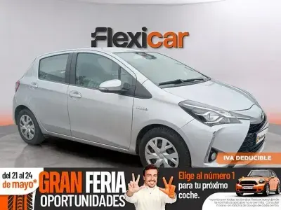 Occasion Toyota Yaris Hybrid Active 100 PK (73 kW) 2019 Grijs