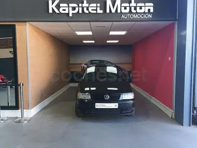 Usado VW Polo Trendline 75 CV (55 kW) 2001 Negro Berlina