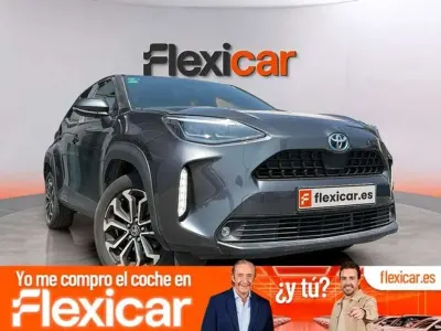 Usado Toyota Yaris Cross Active 116 CV (85 kW) 2022 Gris SUV