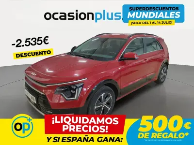 Usado Kia Niro 141 CV (103 kW) 2024 Rojo SUV