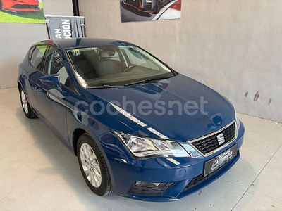 Usado Seat Leon Style 115 CV (84 kW) 2018 Azul Berlina