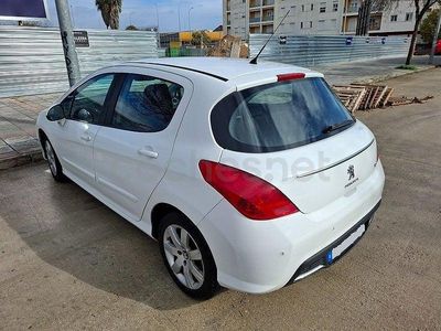 Blanco Usado 2013 Peugeot 308 Active Berlina | 5799 € (Buen precio)