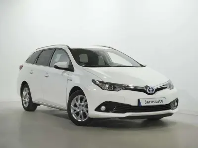 Usado Toyota Auris Hybrid