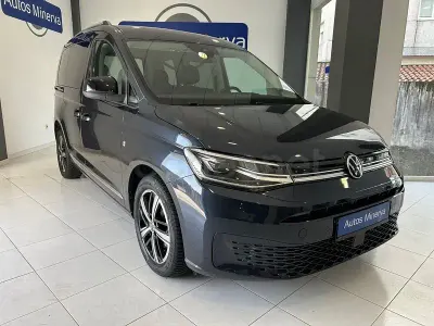 Usado VW Caddy 122 CV (89 kW) 2021 Azul Monovolumen