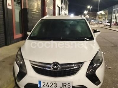 Blanco Usado 2016 Opel Zafira Tourer Expression Monovolumen | 3000 €