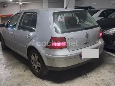 Usado VW Golf IV GTI 150 CV (110 kW) 2001 Gris / plata Berlina