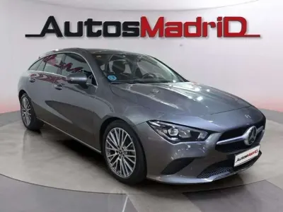Usado Mercedes CLA220 Shooting Brake 190 CV (139 kW) 2021 Gris Familiar