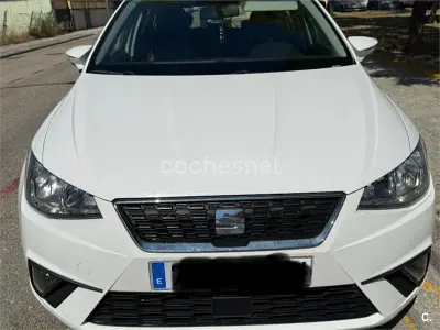 Usado Seat Ibiza Style 75 CV (55 kW) 2018 Blanco Utilitario