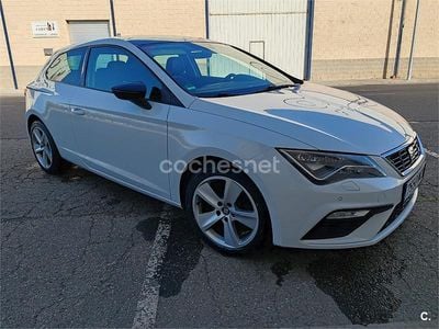 Käytetty Seat Leon FR 150 HP (110 kW) 2017 Valkoinen Sedan