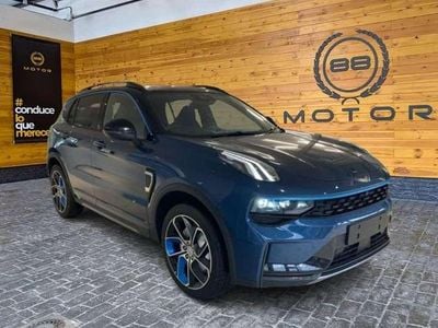 Azul Nuevo 2025 Lynk & Co 01 SUV | 33.970 € (Buen precio)