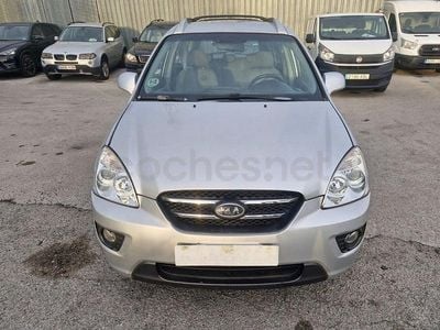 Usado Kia Carens Active 140 CV (102 kW) 2007 Gris / plata Monovolumen