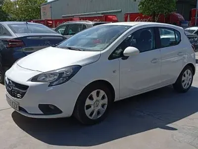 Usado Opel Corsa Selective 89 CV (65 kW) 2019 Blanco Utilitario