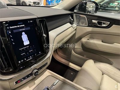 Usado Volvo XC60 Plus 350 CV (257 kW) 2023 Negro SUV