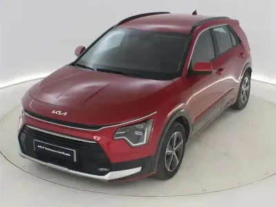 Käytetty Kia Niro 129 HP (94 kW) 2024 Valkoinen Katumaasturi