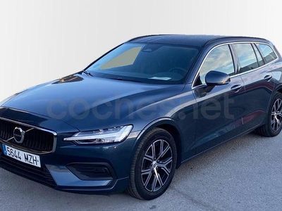 Usado Volvo V60 Core 197 CV (144 kW) 2025 Azul Familiar