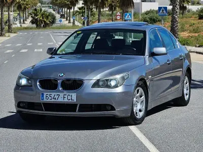 Usado BMW 525 177 CV (130 kW) 2006 Gris / plata Berlina