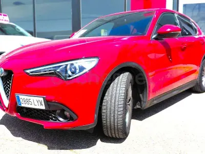 Usado Alfa Romeo Stelvio Super 160 CV (117 kW) 2020 Rojo SUV
