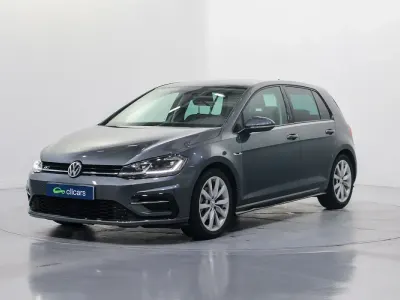 Używany VW Golf VII Advance 150 KM (110 kW) 2020 Szary Sedan/Limuzyna