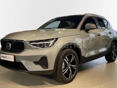 Gris Nuevo 2025 Volvo XC40 Core SUV | 37.500 € (Precio justo)