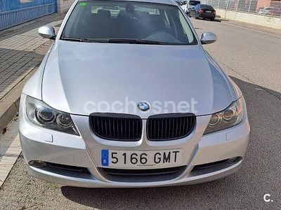 Usado BMW 320 177 CV (130 kW) 2009 Gris / plata Berlina