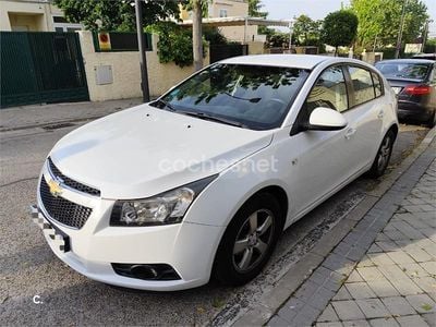 Usado Chevrolet Cruze LT 124 HP (91 kW) 2011 Branco Sedan