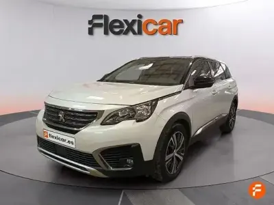 Usado Peugeot 5008 Allure 130 CV (95 kW) 2020 Blanco SUV