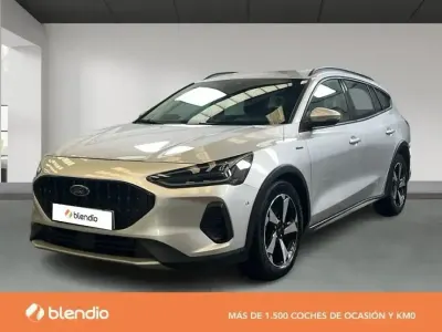 Usado Ford Focus Active 120 CV (88 kW) 2022 Gris Familiar