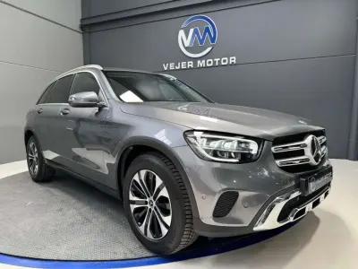 Käytetty Mercedes GLC200 163 HP (119 kW) 2022 Harmaa Katumaasturi