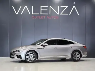 Usado VW Arteon R-line 150 CV (110 kW) 2019 Gris Berlina