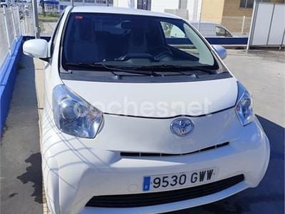 Usado Toyota iQ 68 CV (50 kW) 2010 Blanco Utilitario
