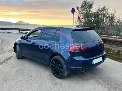 Usado VW Golf VII 115 CV (84 kW) 2016 Azul Berlina