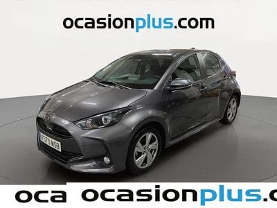 Blanco Usado 2024 Toyota Yaris Hybrid Active Utilitario | 16.091 € (Precio justo)