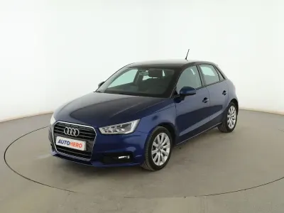 Usado Audi A1 Sportback Attraction 116 CV (85 kW) 2015 Azul Utilitario