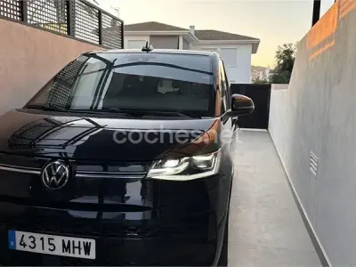 Usado VW Multivan Style 218 CV (160 kW) 2023 Negro Monovolumen