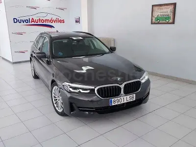 Usado BMW 530 Comfort Edition 286 CV (210 kW) 2021 Gris / plata Familiar